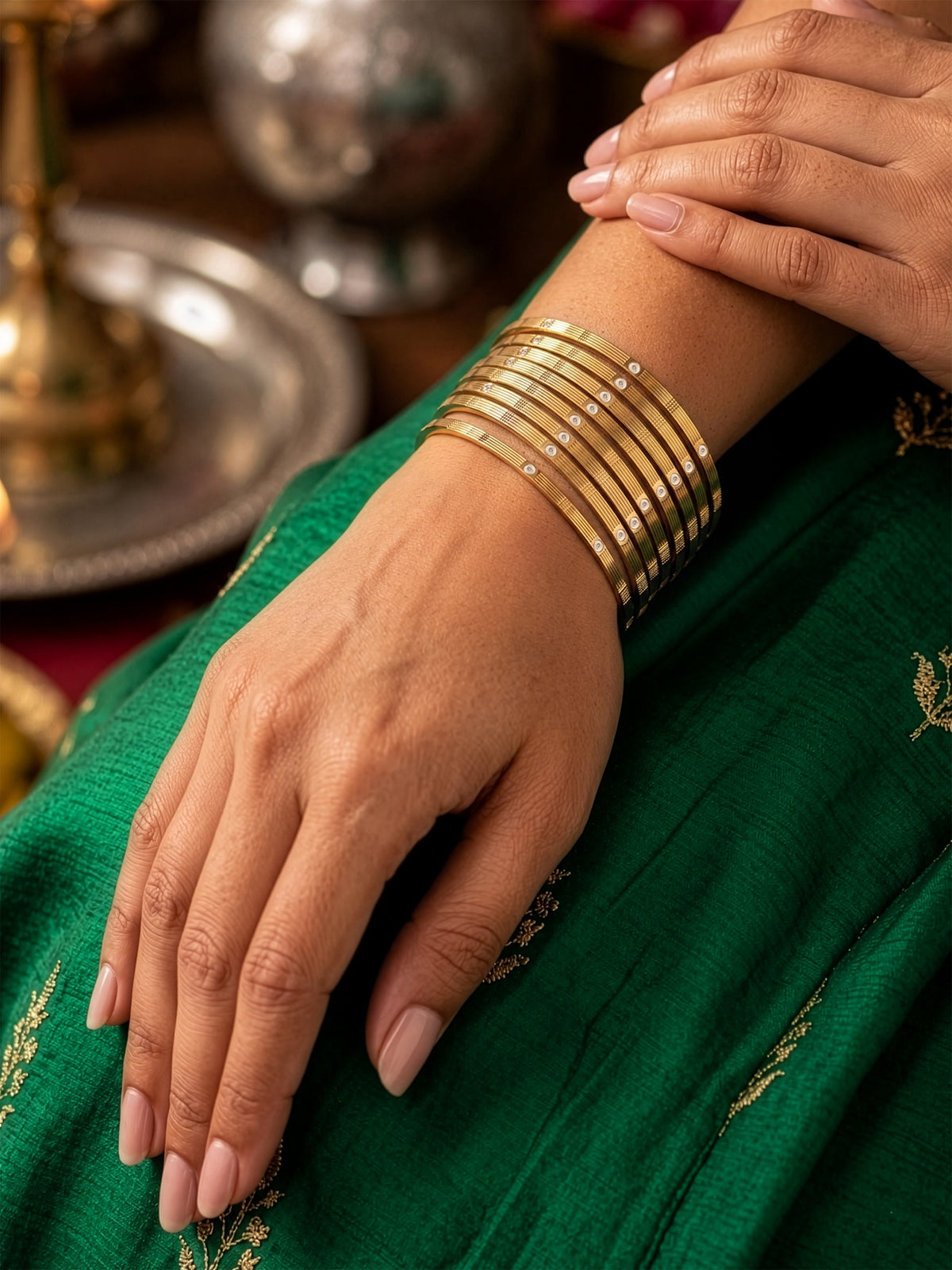 Bhumi Dot Gold Set Of 8 Women's 2/4, 2/6, 2/8 Bangles