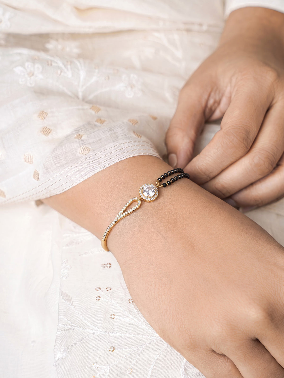 Lakshita Solitaire Daimond 18K Gold Plated Women's Mangalsutra Bracelet