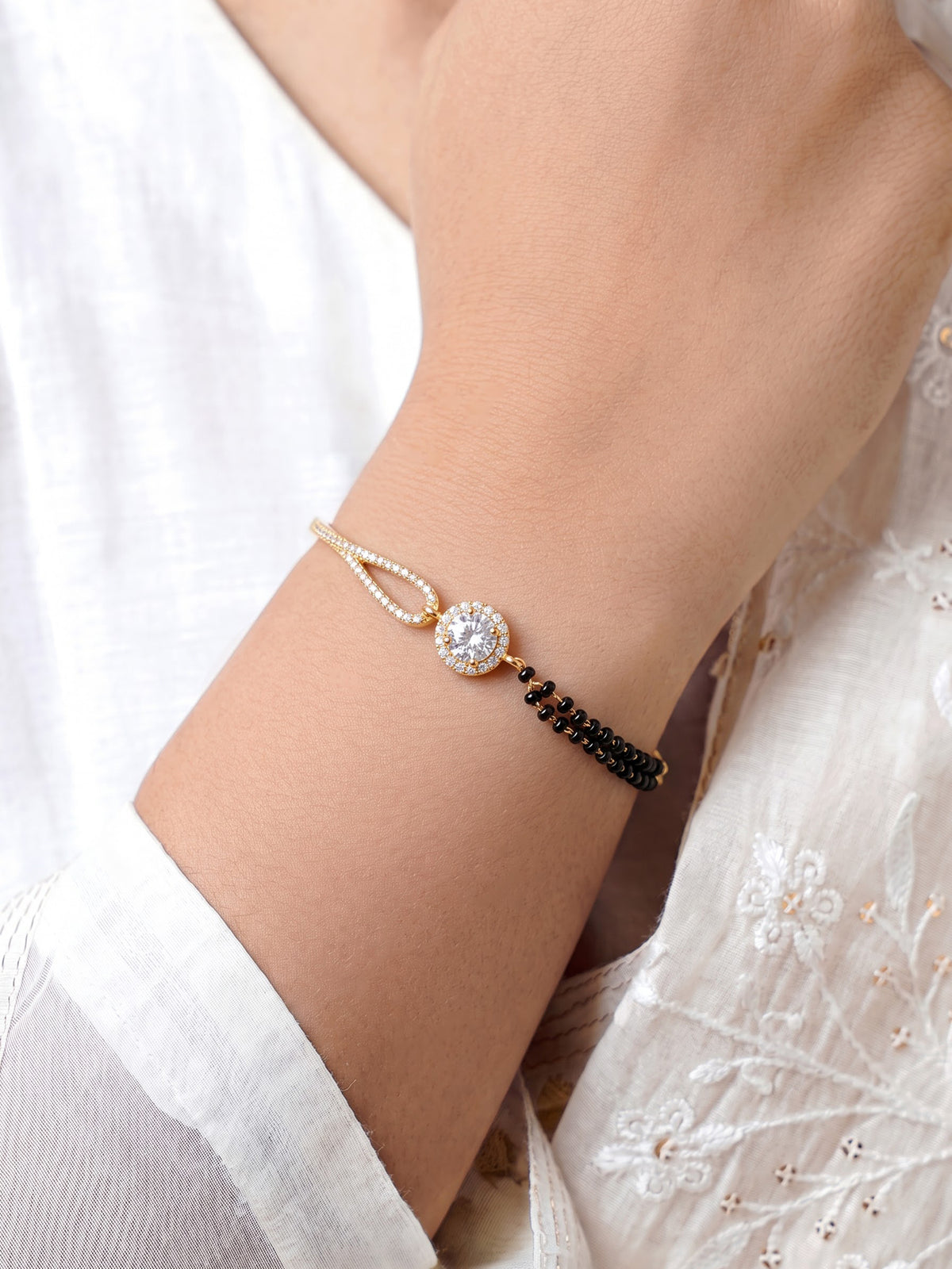 Lakshita Solitaire Daimond 18K Gold Plated Women's Mangalsutra Bracelet