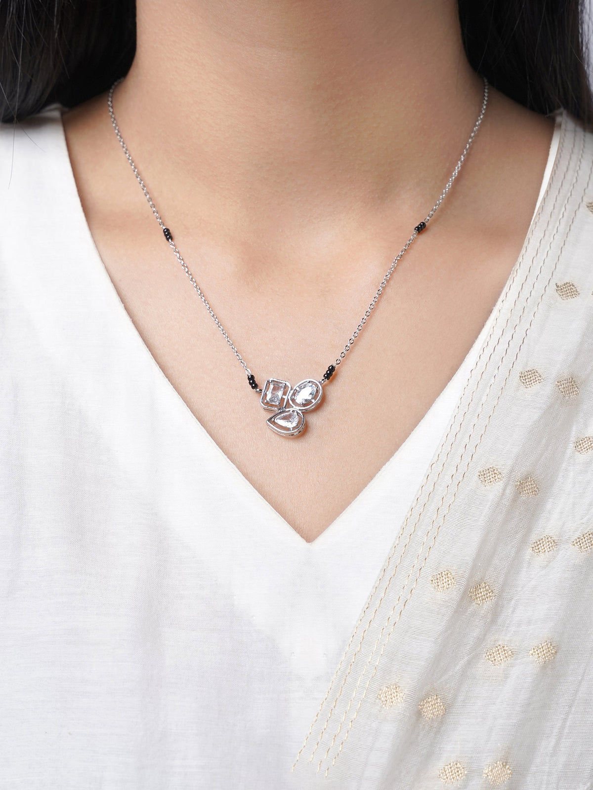 Malti Crystal Cut Diamond Pear Emerald Round Solitaire Silver Mangalsutra