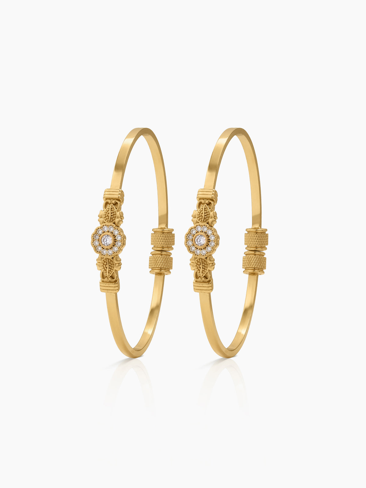 Mayuri Round Halo Leaf Diamond Gold Set Of 2 Women's 2/4, 2/6, 2/8 Cuff Bangles