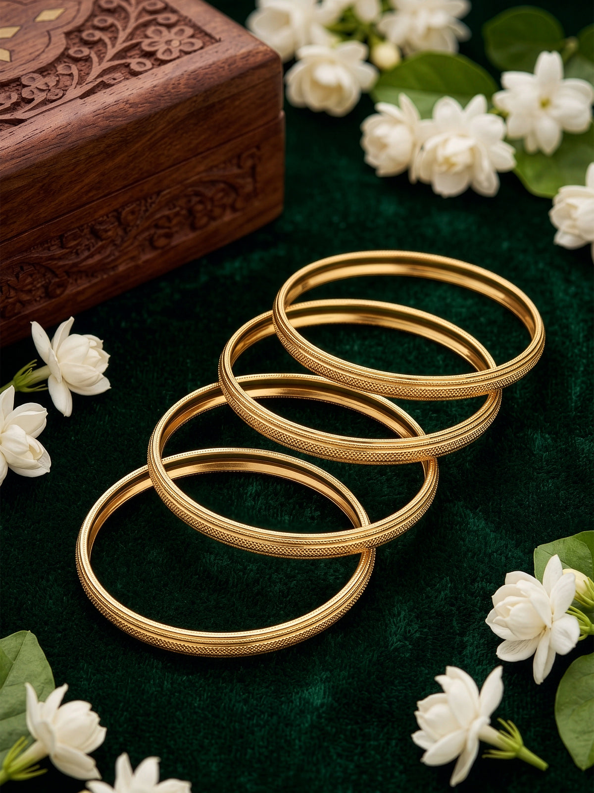 Nivita Texture Line Gold Set of 4 Women's 2/4, 2/6, 2/8 Bangles