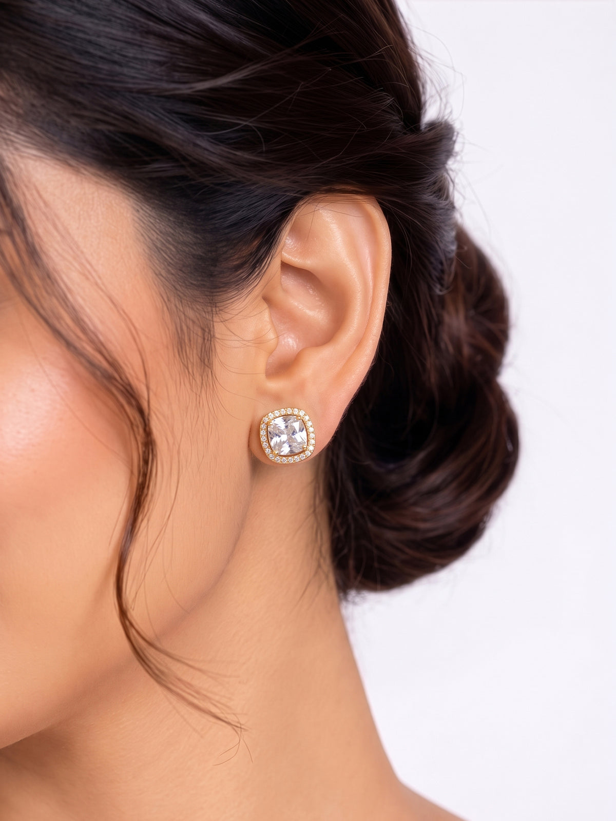 Shloka Solitaire Halo Gold Women's Stud Earrings