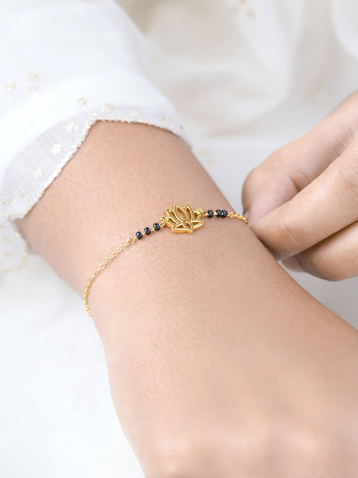Aaradhya Lotus Motif 18K Gold Plated Mangalsutra Bracelet