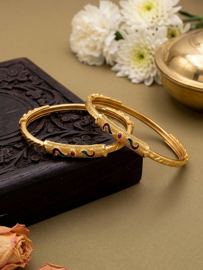 Anamika curved red-green Gold Set Of 2 Women's 2/4, 2/6, 2/8 Bangles