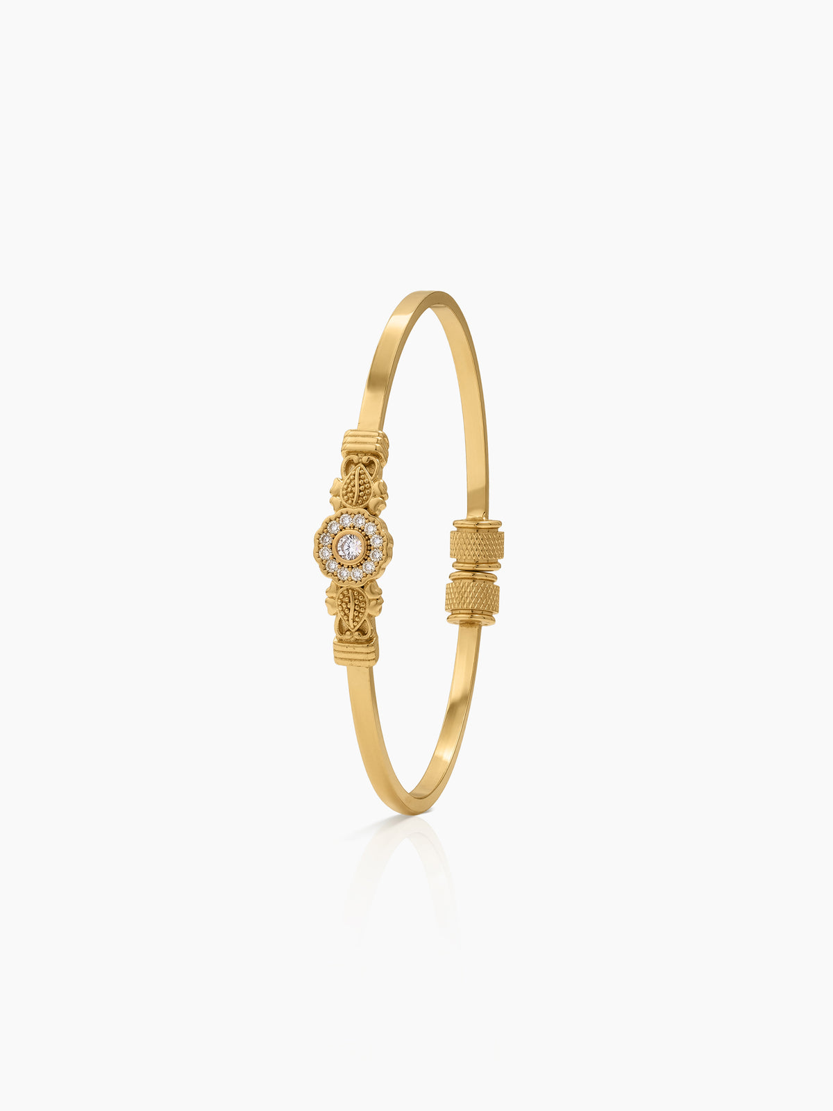 Mayuri Round Halo Leaf Diamond Gold Set Of 2 Women's 2/4, 2/6, 2/8 Cuff Bangles